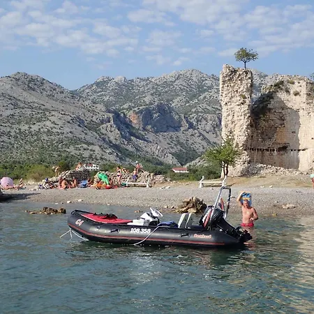 Appartement In Starigrad-paklenica 44023