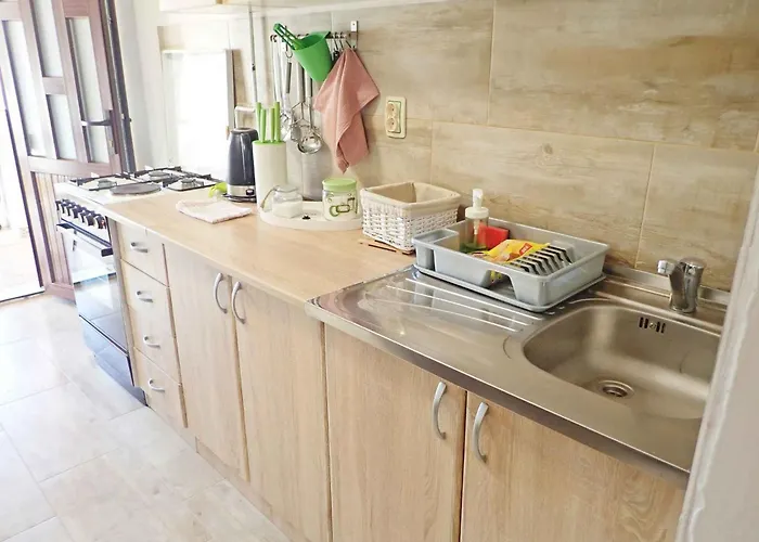 Apartamento In Starigrad-paklenica 44023