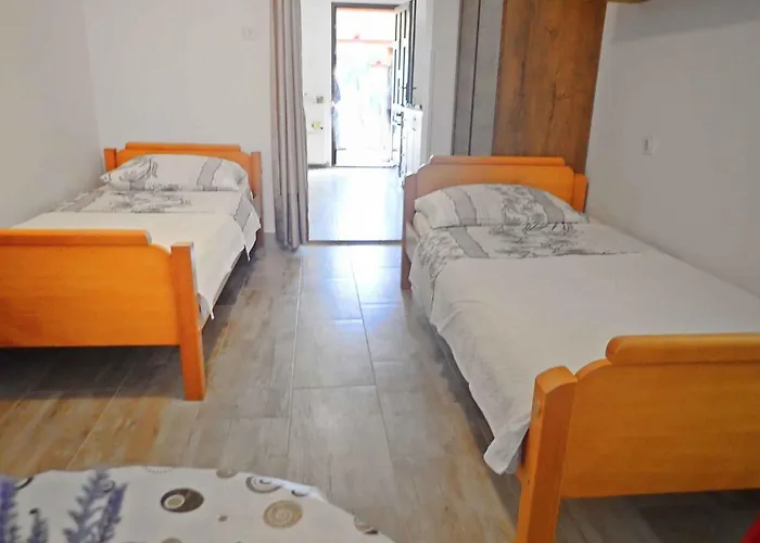 Apartamento In Starigrad-paklenica 44023 Starigrad Paklenica