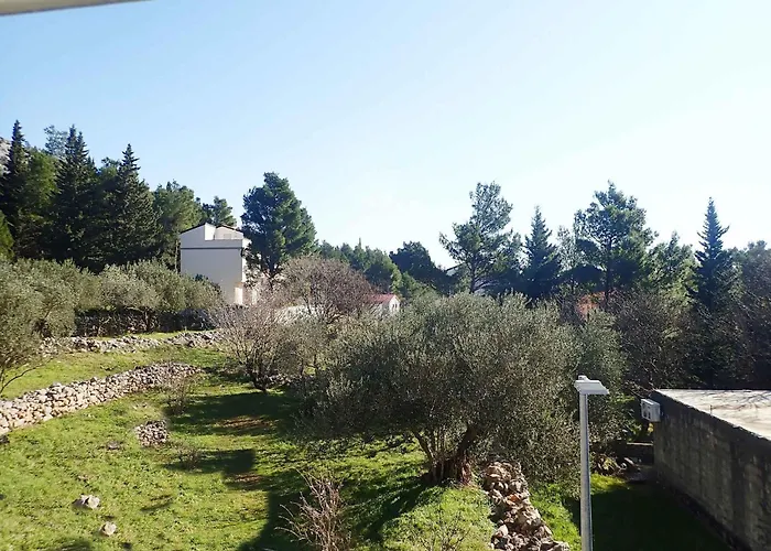 In Starigrad-paklenica 44023 Apartamento *