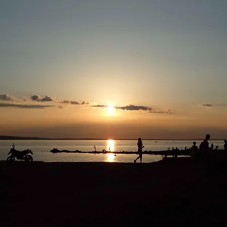 In Starigrad-paklenica 44023 * Starigrad Paklenica